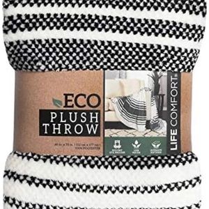 Ryfi plush throw/blanket 60" x 70".